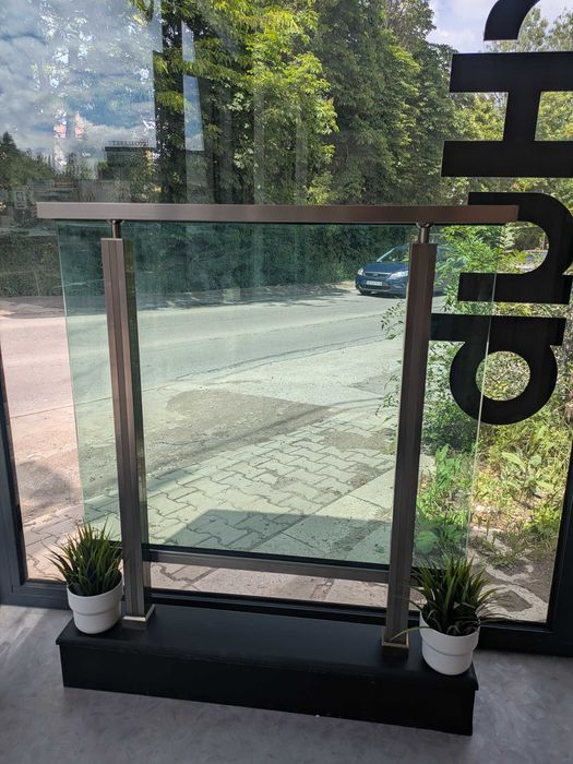 Алуминиеви парапети за балкони, тераси, стълбища.