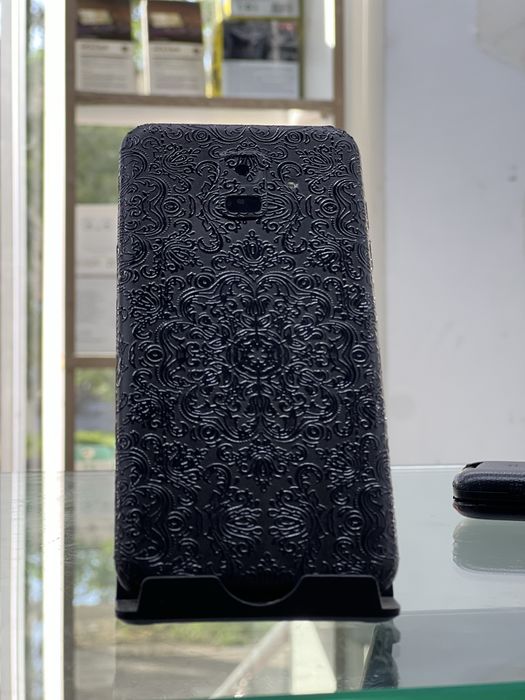Samsung a6 32 gb: 300 000 so’m