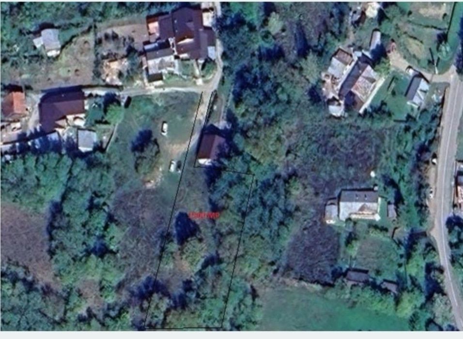 Vând urgent 1500mp INTRAVILAN cu utilități la drum  Ariceștii Zeletin cu vedere panoramică și parcelabil