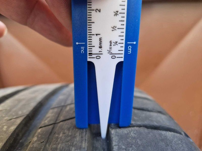 4 Michelin R20 255/45
летни гуми
DOT4517
