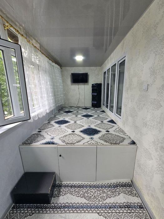 Срочно продаётся 2 комнатная квартира в городе Чирчике