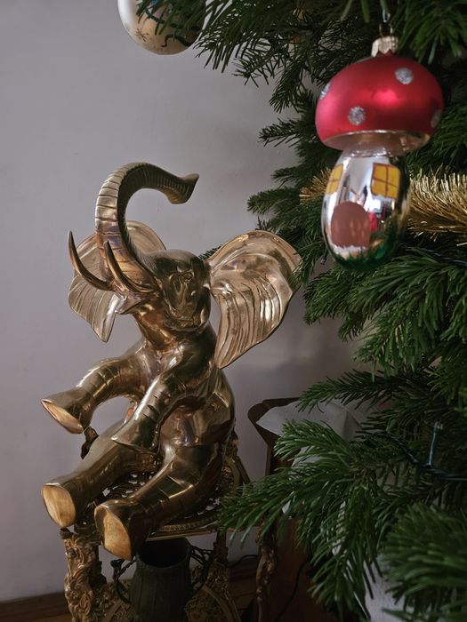 Elefant bronz alama