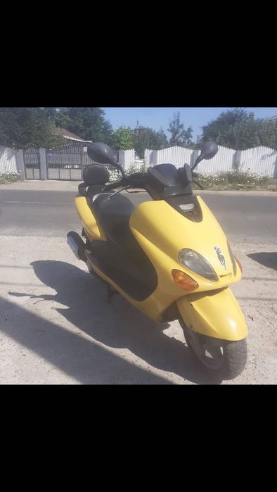 Vând sau schimb Yamaha majesty 150cc intr-o stare buna