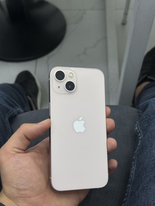 Продам Iphone 13 (128)