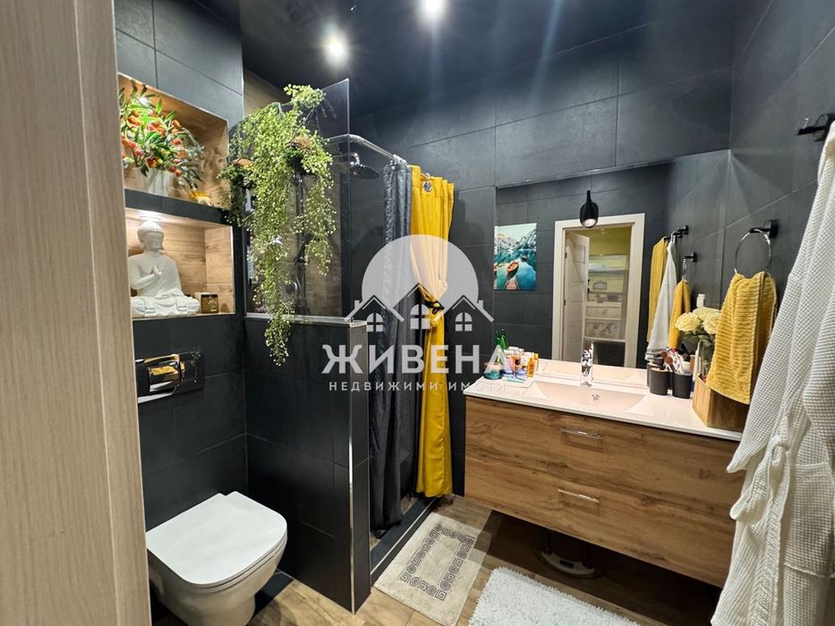 Продава обзаведен 3-стаен апартамент, к.к. Св.Св. Константин и Елена