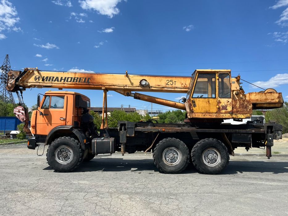 Продам автокран 25 тонн