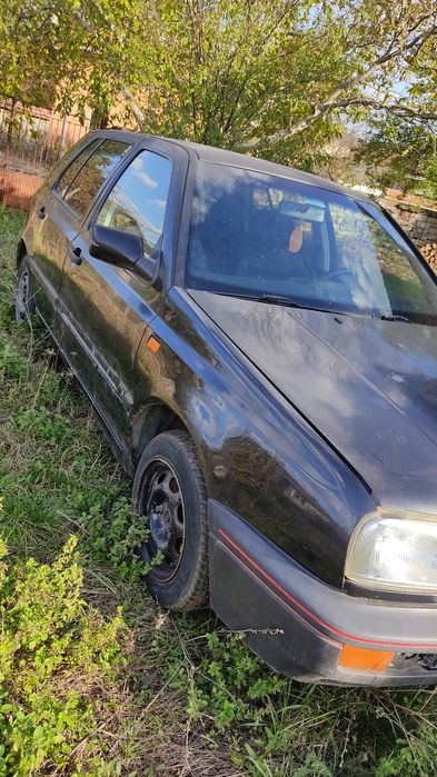 Голф 3 1.8 90 кс перфектна работа на мотора народни цени