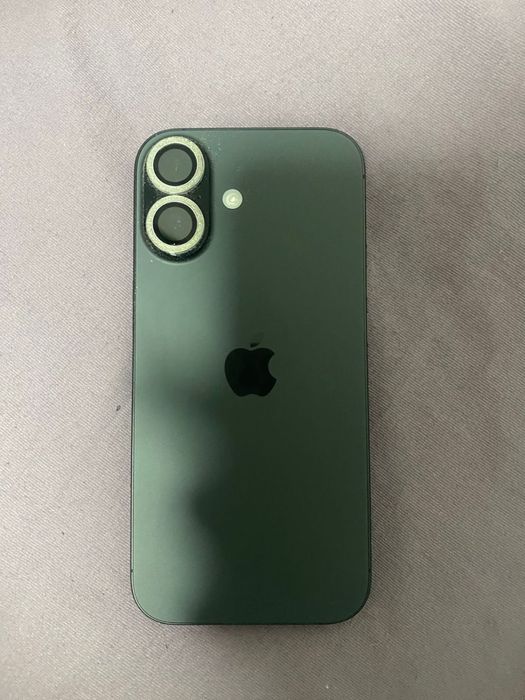 Продам Айфон 17. СРОЧНО