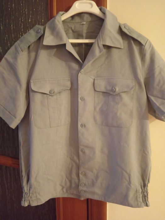 Военные рубашки разного цвета