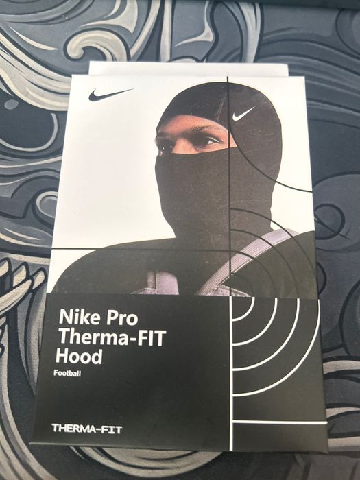 Nike shiesty (ski mask)