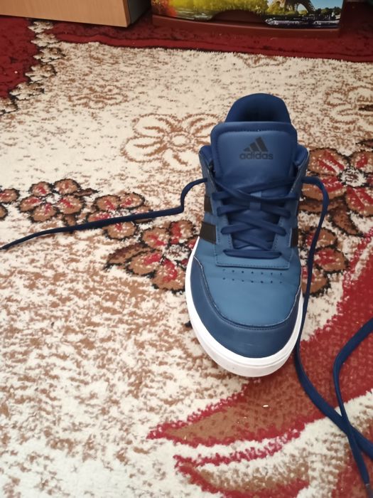 Маратонки ADIDAS