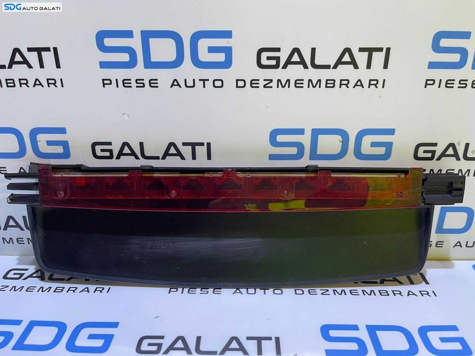 Stop Auxiliar Aditional Central de pe Luneta Geam Sticla Portbagaj Audi A6 C6 Berlina Sedan Limuzina 2005 - 2011 Cod 4F5945097