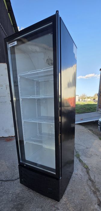 Немска хладилна витрина с лед осветление