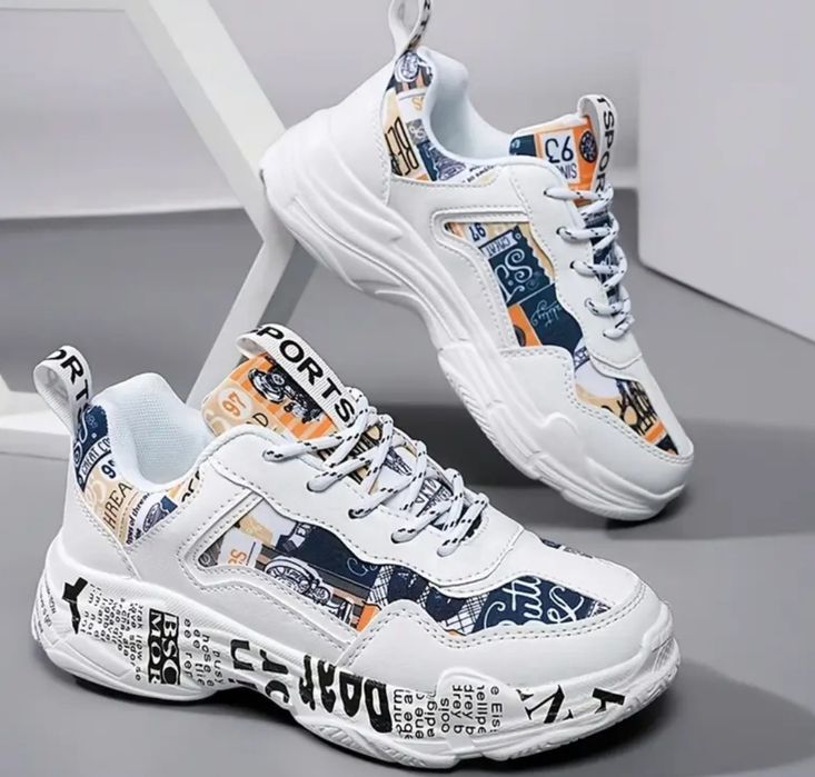 Кроссовки новые размер 41