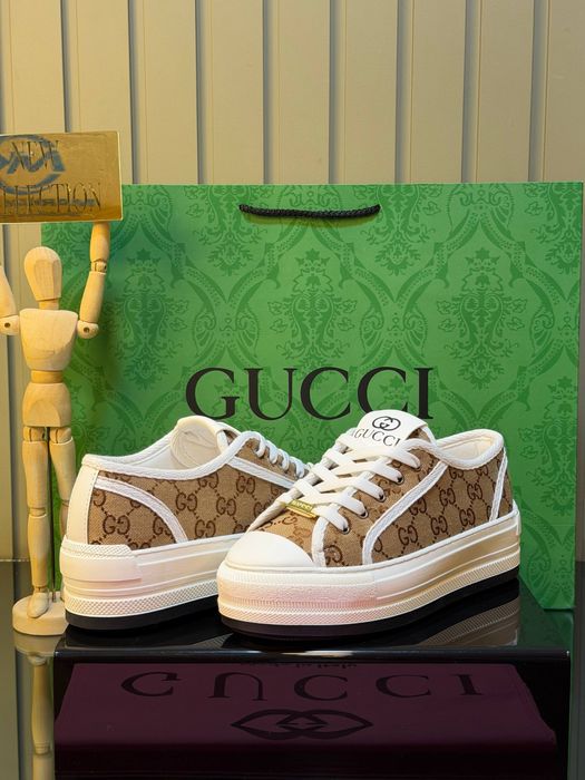 Adidasi Gucci noi !!! Marime 36/40 !!!