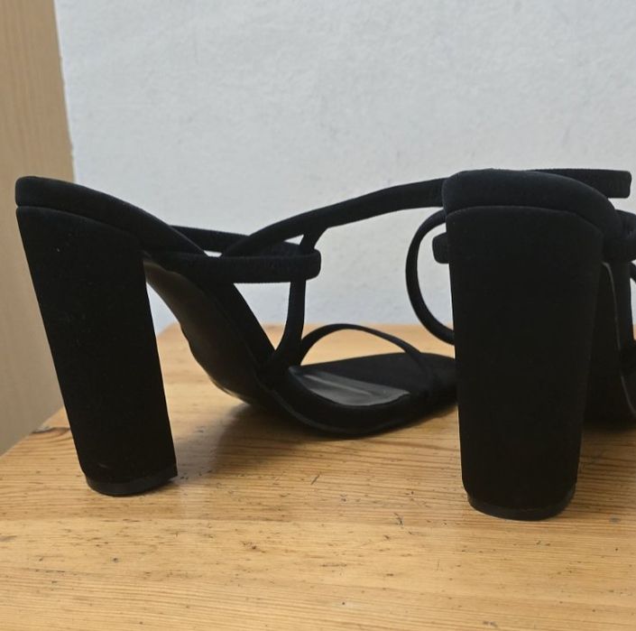 Нови. Дамски оригинални сандалки.  SIMMI LONDON