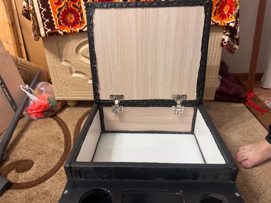 Продаю подлокотник для Hiace