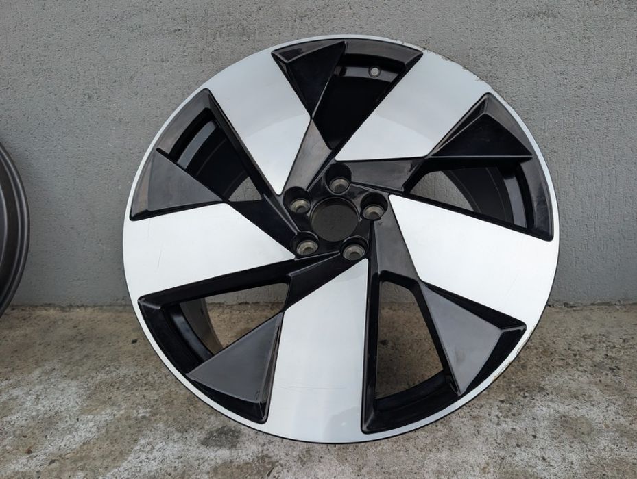 1xJanta 5 spite 20" VOLVO C40 XC40 XC60 XC90 S60 V60 S90 V90 Polestar 2 32143630