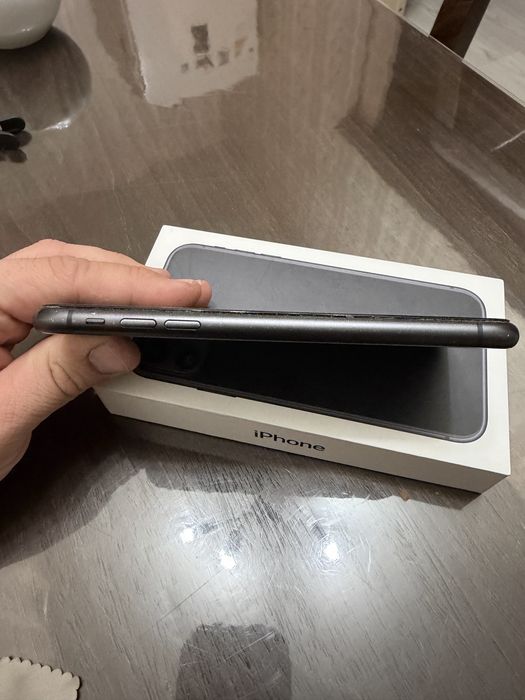 Продам iphone11 128gb