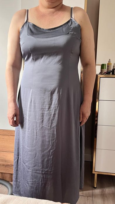 Срочно продам платья