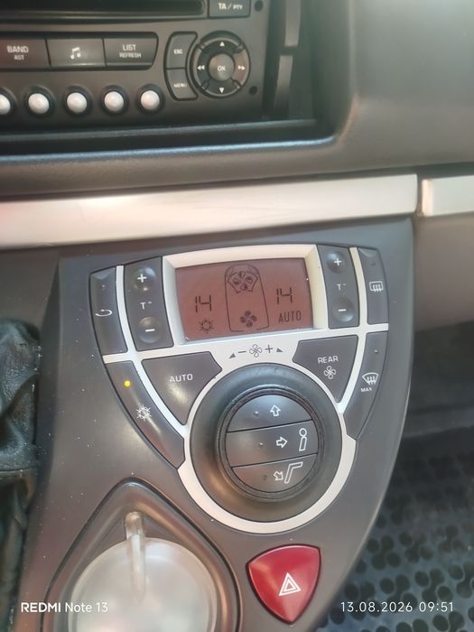 Peugeot 807 мини ван