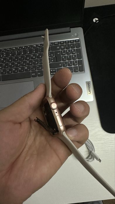 Apple Watch SE 44mm