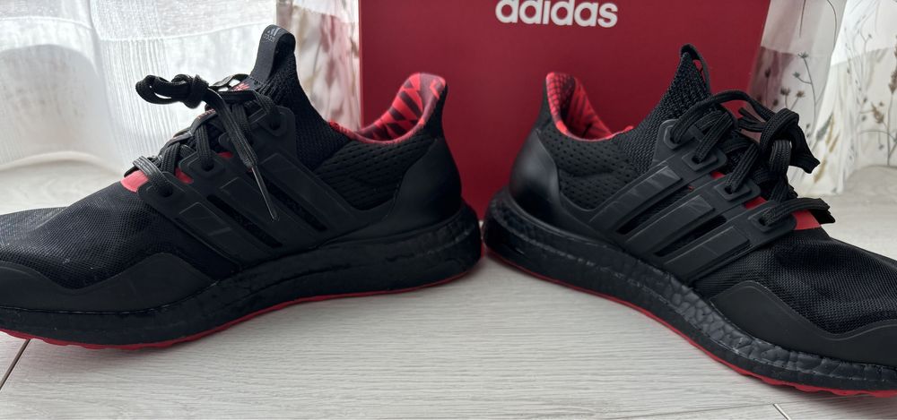 Adidas UltraBoost DNA Mono Chinese New Year маратонки