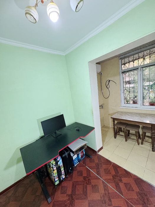 Продаётся 1-комнатная квартира с переделкой в 2-комнатную