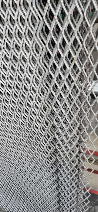 Tabla expandată 3×1500×3000 mm, ochi 43×20