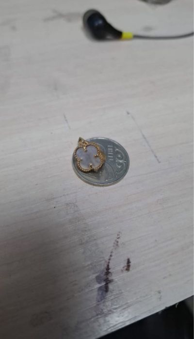 Серьги Ванклив 40000 за грам