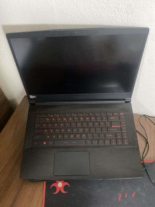 Vand laptop MSI Bravo 15 A4DDR Gaming – Ryzen 7 / RX 5500M / 16GB RAM / 144Hz