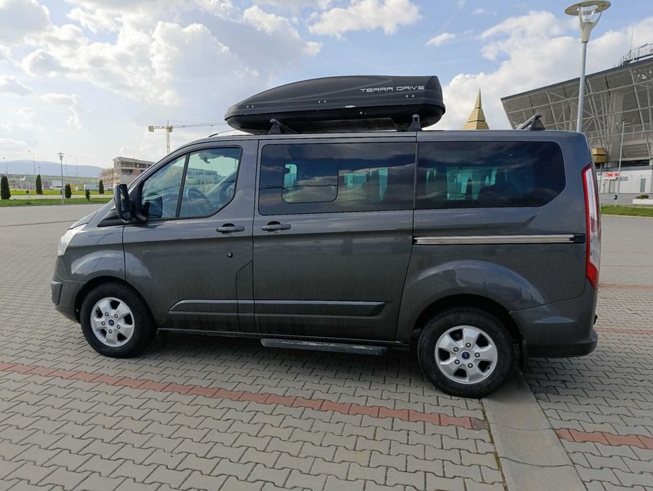 Ford Transit Custom  170 CP  2016  196.000 km