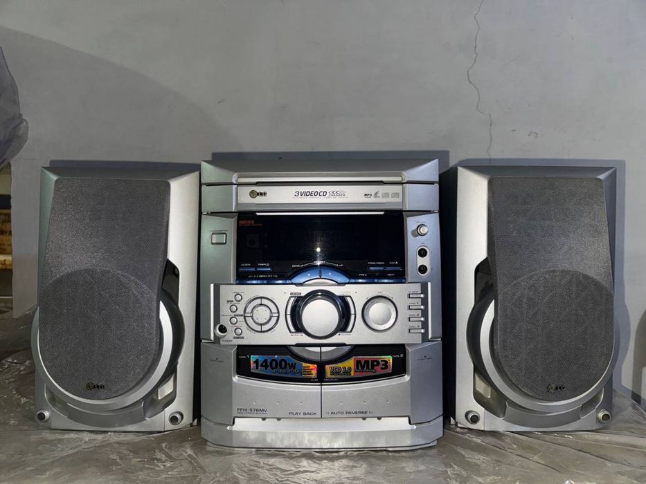 Музыкальный центр