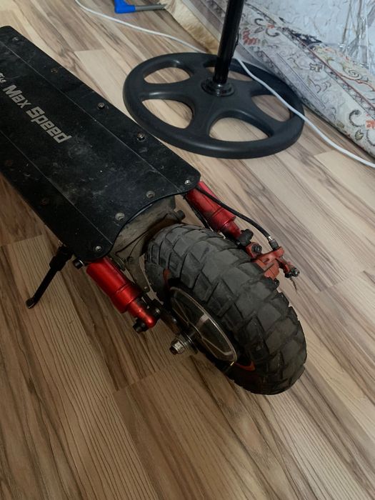 продам Kugoo Max speed или обмен на 11 айфон