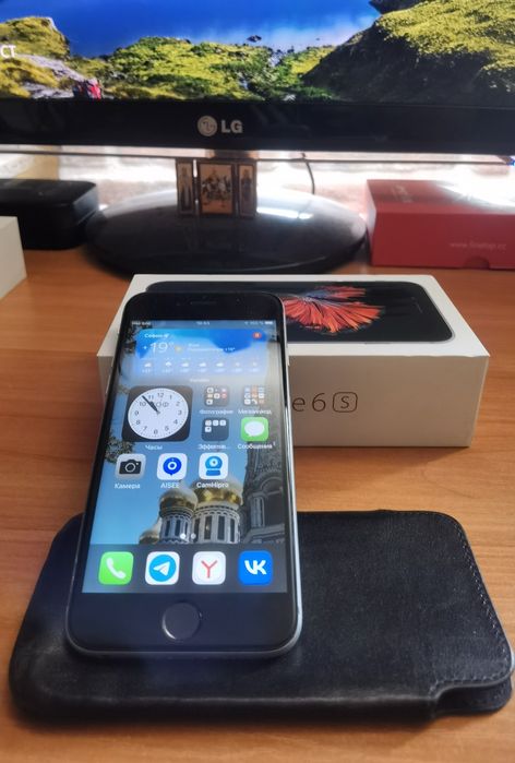 Продавам IPhone 6S 64 gb