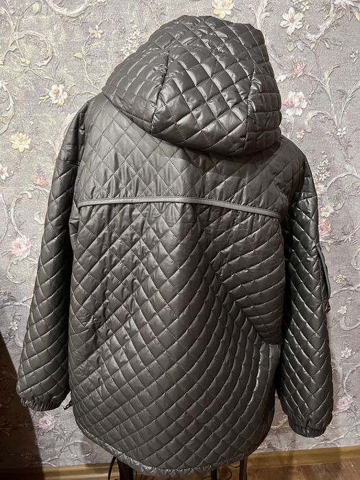 Продам новую куртку