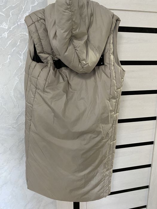 Женский безрукавка сатылады