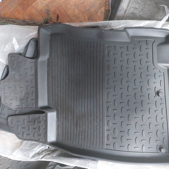 Полики автомобильные