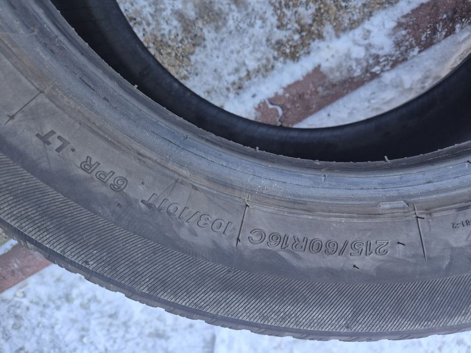 Vănd cauciucuri 215/60/16 C  M+S  2buc dot 2021