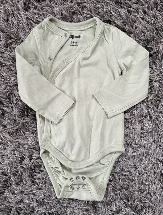 Lot 6 bodyuri cu maneca lunga 6 luni