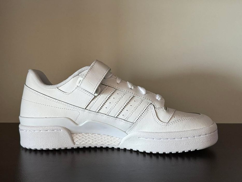 ADIDAS FORUM LOW Налични 43н 27.5см 44н 28см Стелка Нови