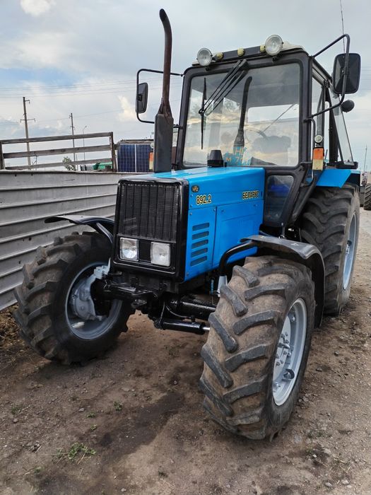 Продаётся трактор