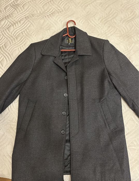 Мужское пальто в отличном состоянии