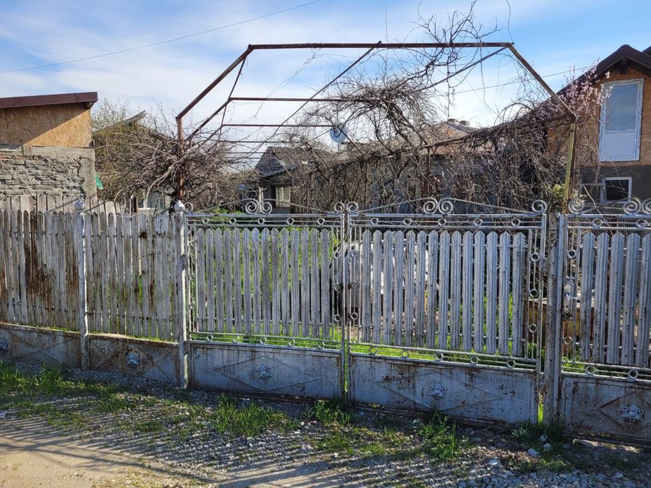 Casă de vânzare în Brătășanca