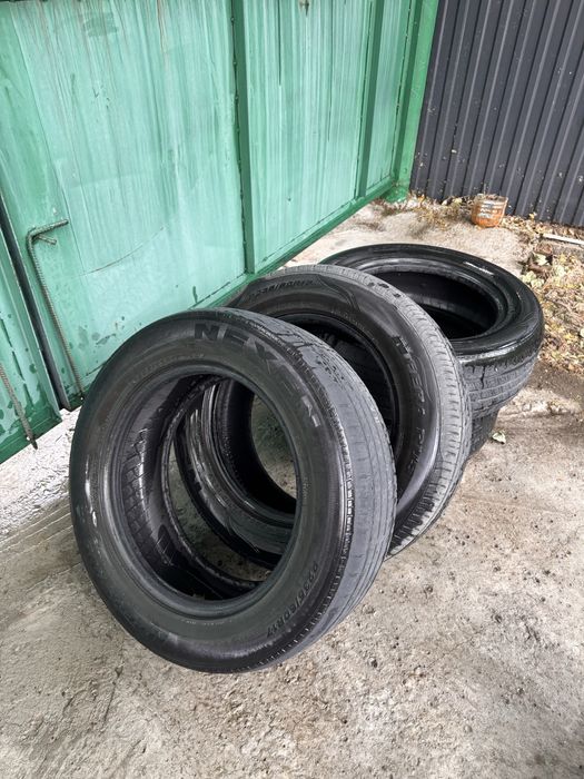 Продам шины nexen Nfera RU5 235/60/17