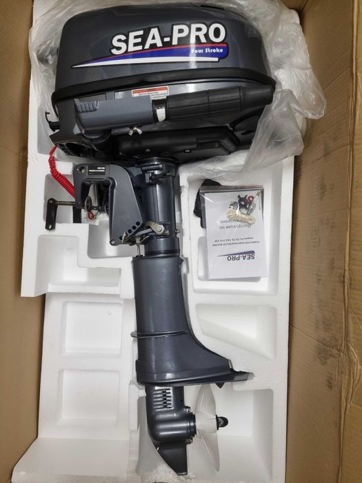 Лодочный мотор \ Tashqi dvigatel