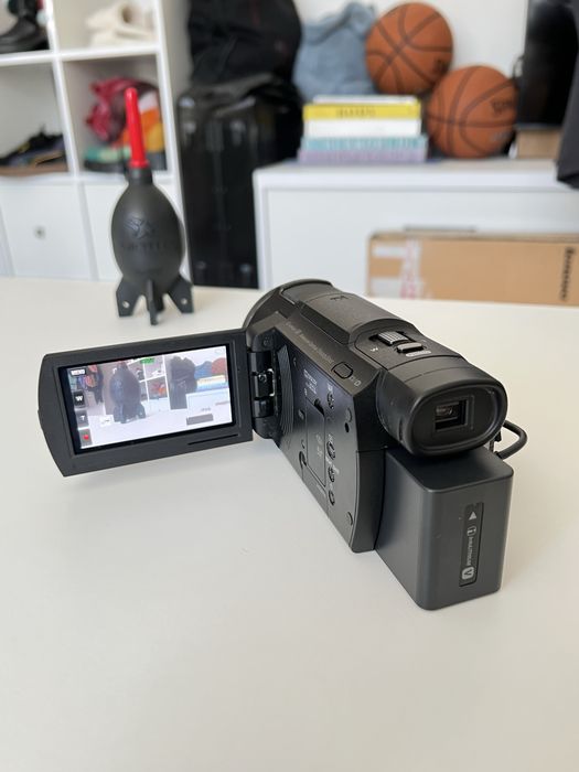 Sony Handycam 4K FDR-AX33 (nefolosită, stare excelentă)