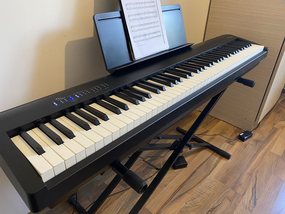 Pian Roland fp30 x negru cu bleutooth ca nou