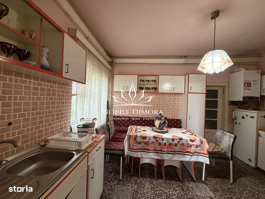 Casa spatioasa de 156mp cu 4 camere, teren de 237mp in Buzias - comisi