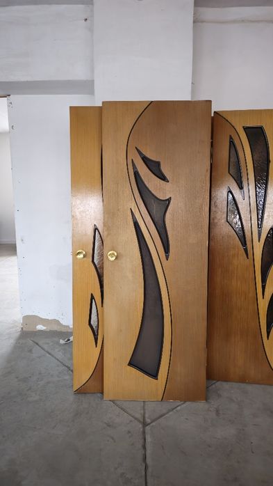 Продам двери б/у